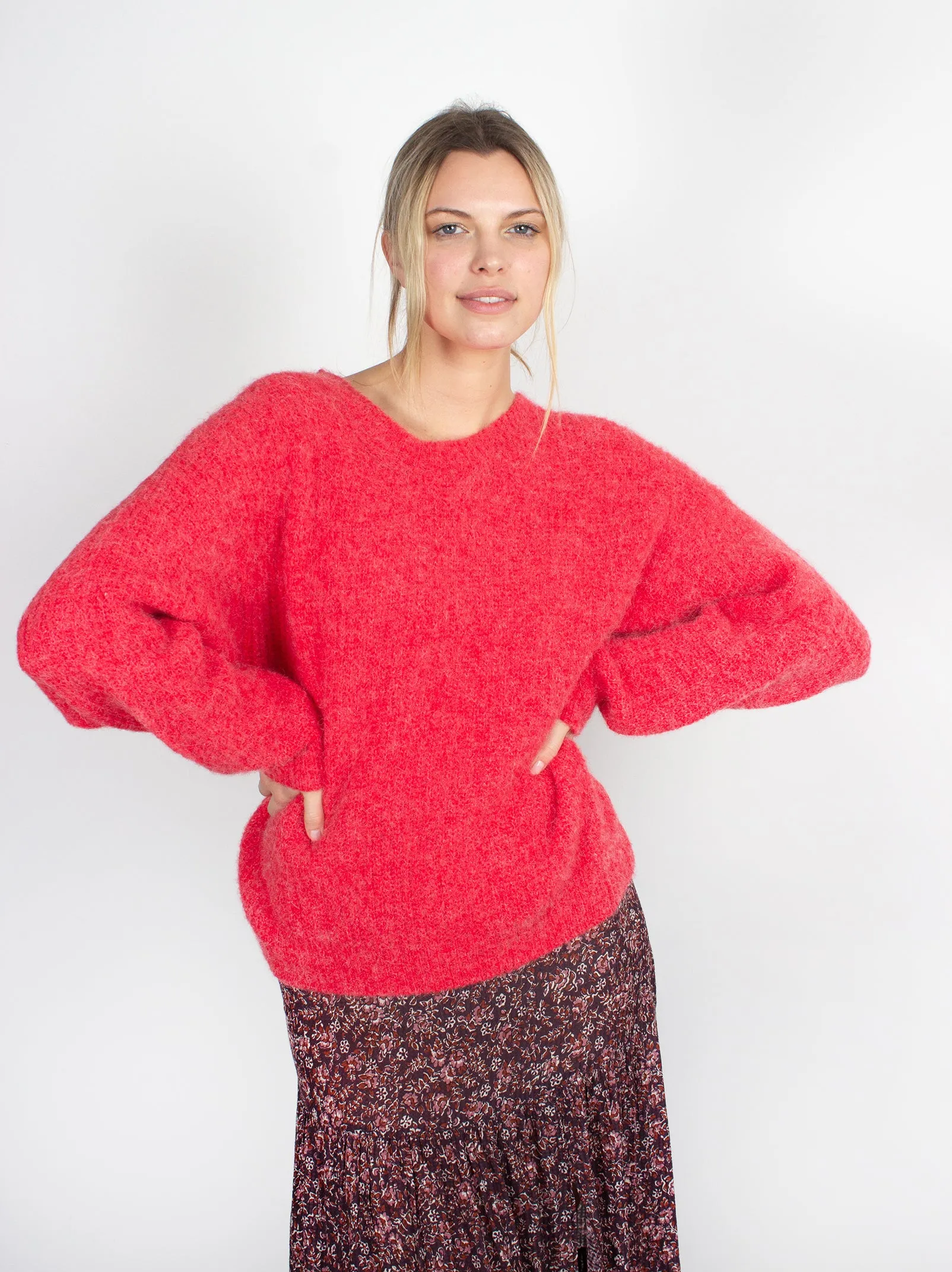 AV East 18 Sweater in Fraise Chine