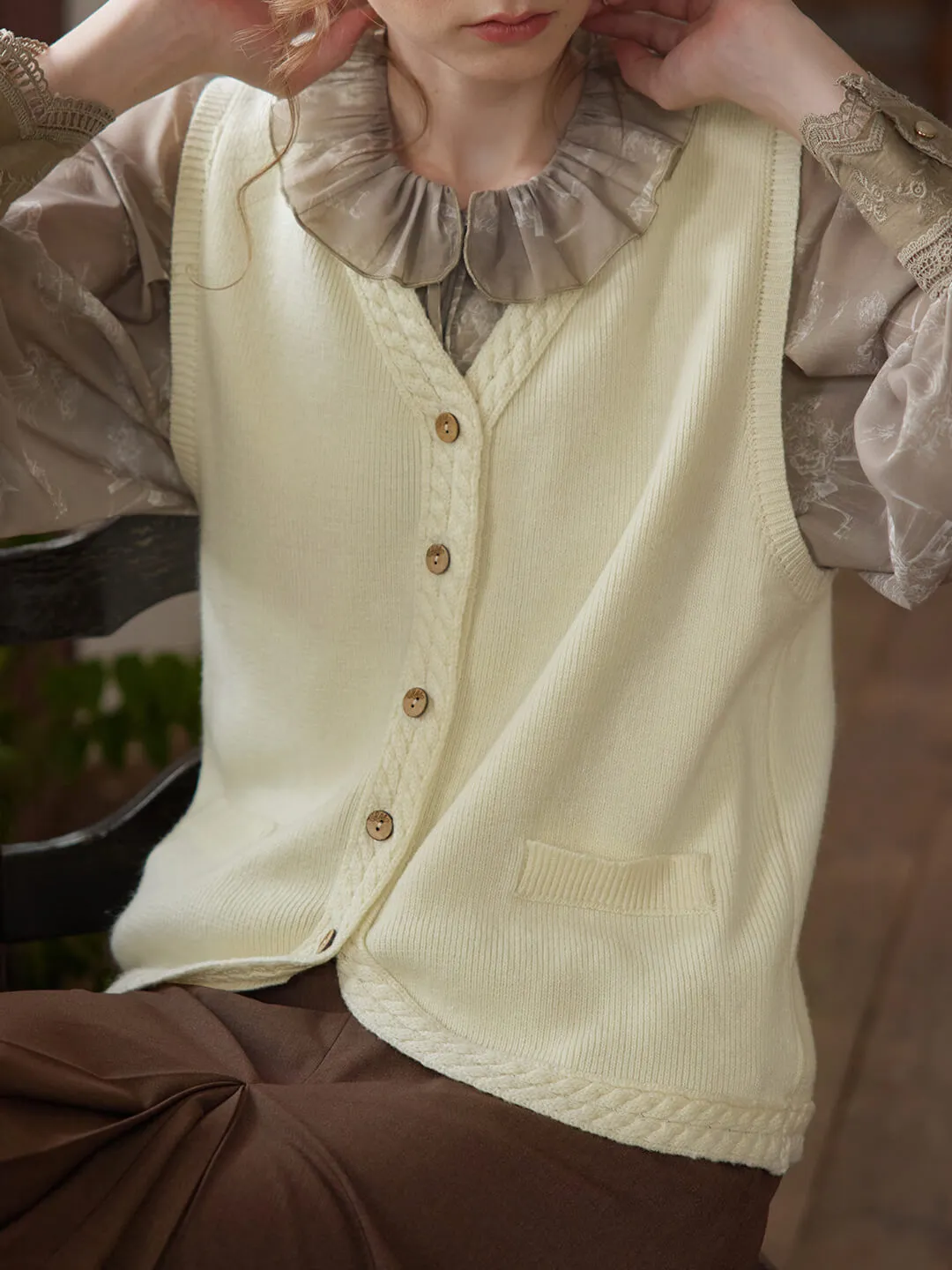Brielle Cable White Knitted Vest