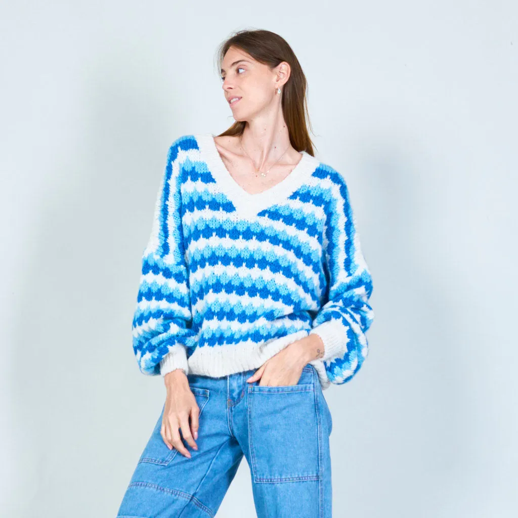 Cozy v-neck sweater with zigzag pattern wholesale