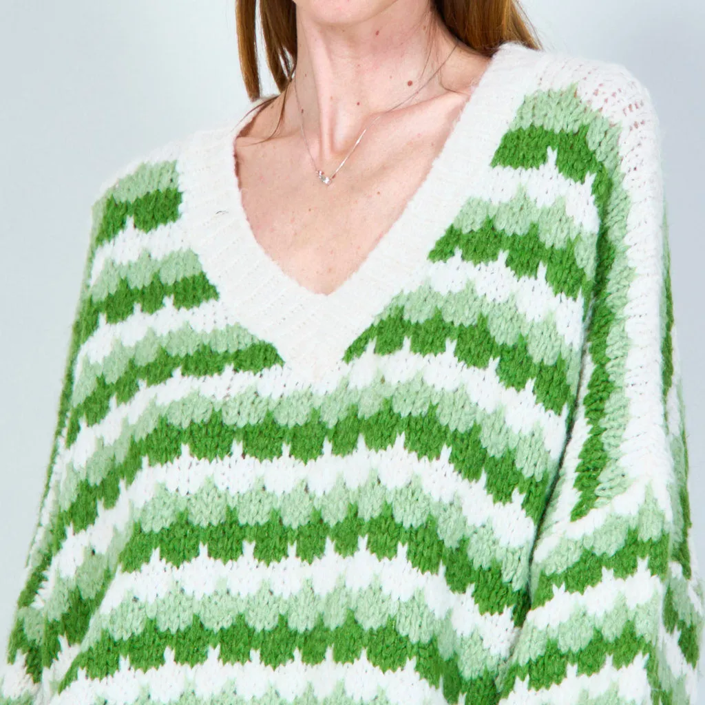 Cozy v-neck sweater with zigzag pattern wholesale