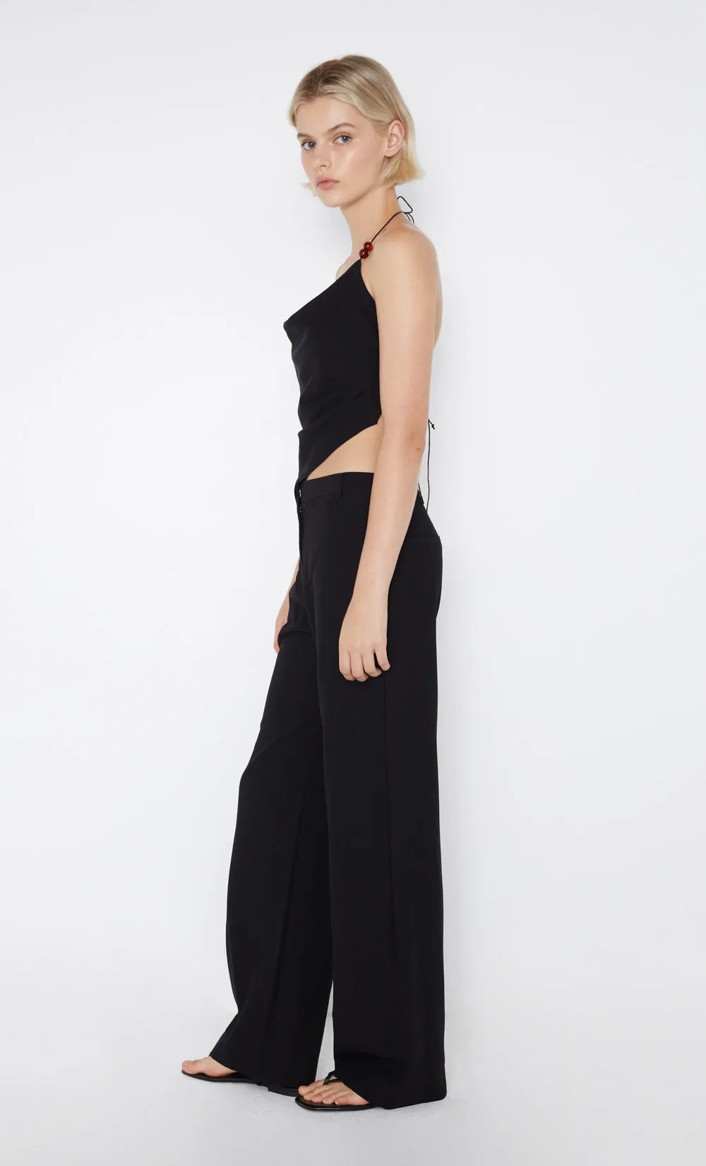 DESIREE HALTER TOP - BLACK
