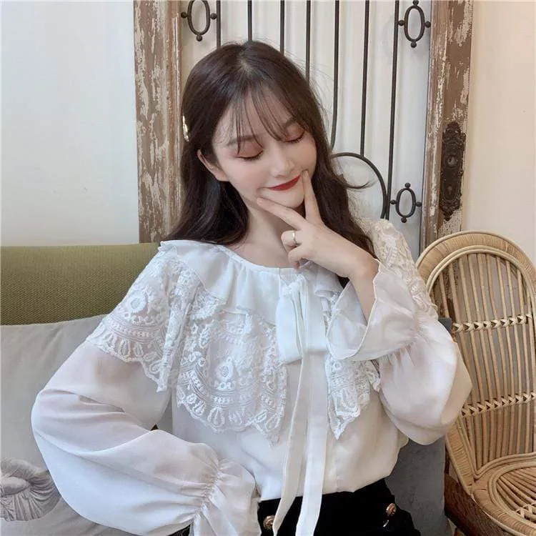Kawaii Toned Horn Sleeved Shirt