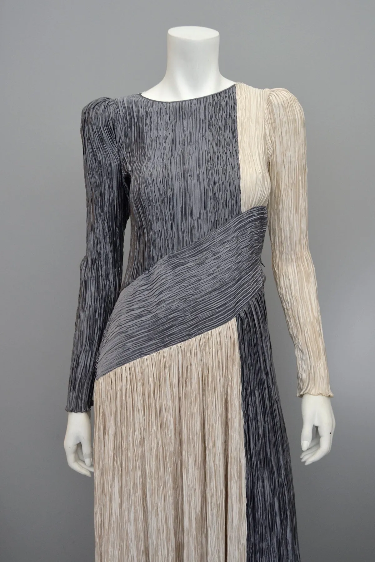Mary McFadden Silver Pearl Mod Fortuny Pleats Dress