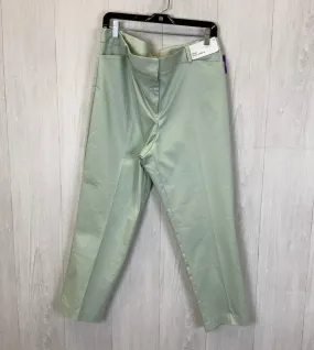 Pants Cropped By Liz Claiborne In Green, Size: 16
